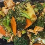 Best Chicken with Broccoli in Lakewood, OH