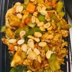 Best Kung Po Chicken Combo Plate in Lakewood, OH